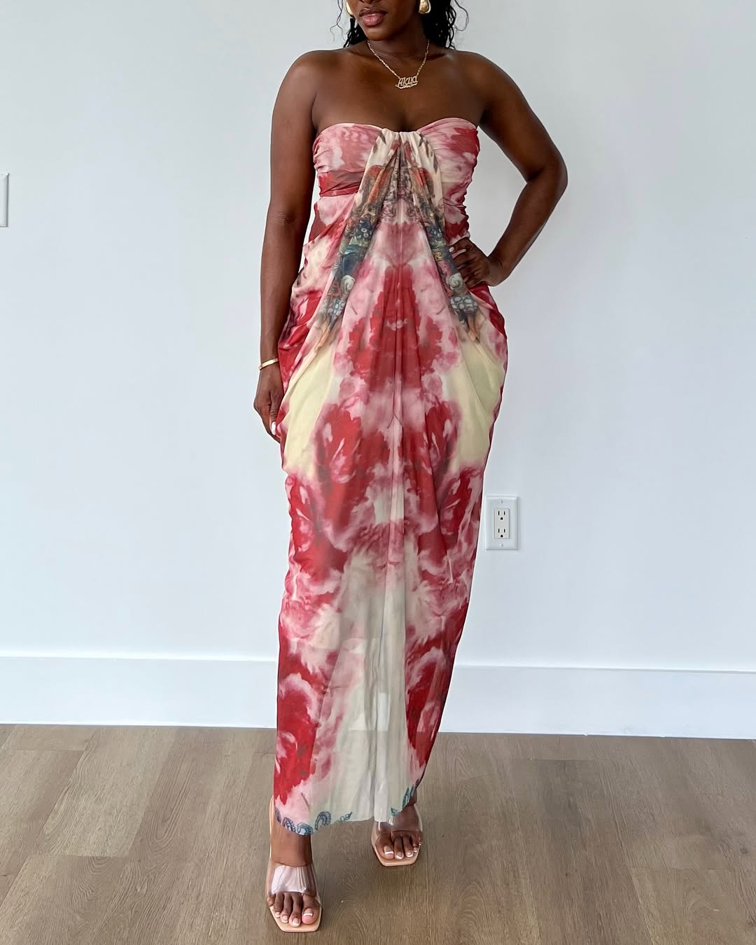 Printed sleeveless pleated dress