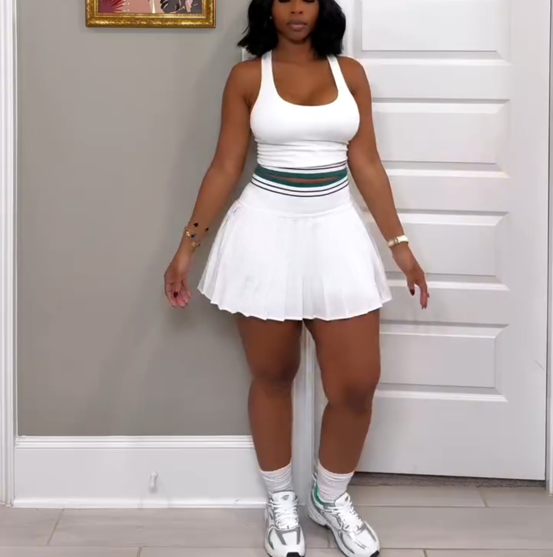 Sleeveless Navel Top + Pleated Skirt Sports Suit