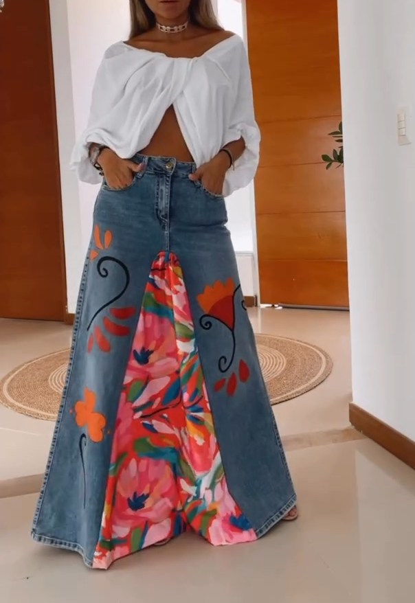 Printed denim skirt