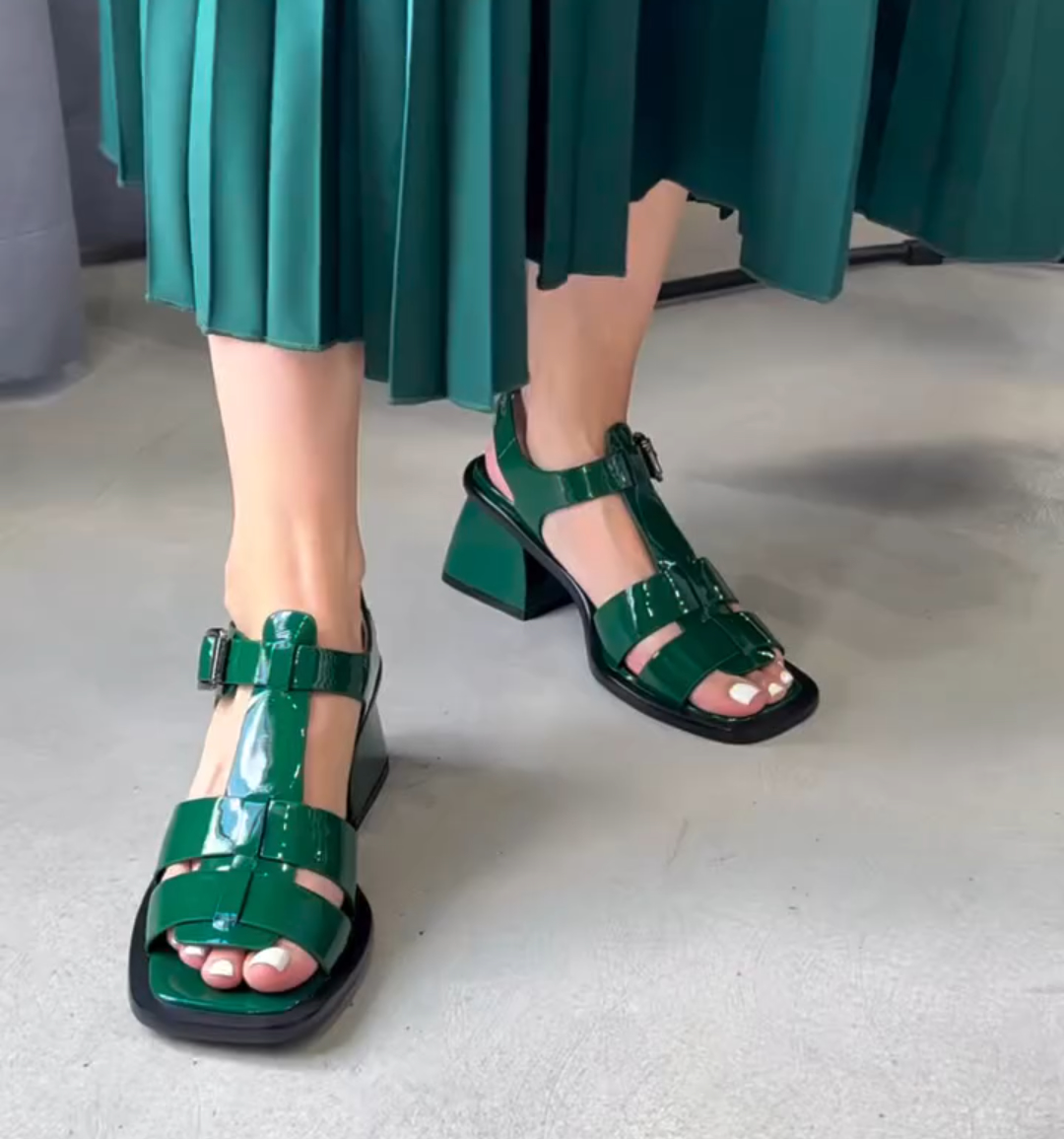 Leather Thick-Heel Sandals
