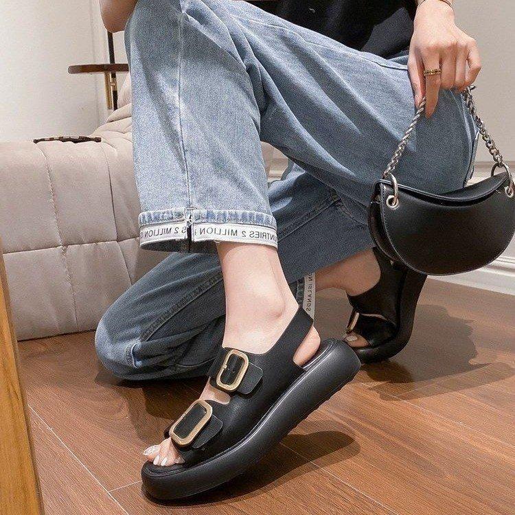 Button platform sandals