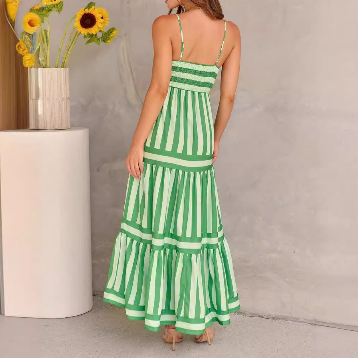 Striped backless pocket dress
