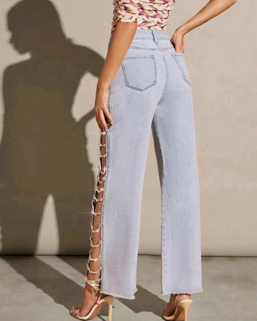 Diamond Panel Cut-Out Wide-Leg Jeans