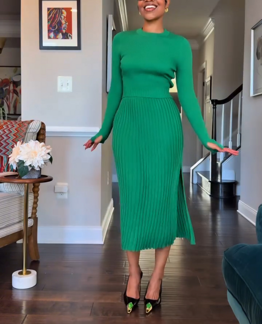 Long sleeve knitted skirt suit
