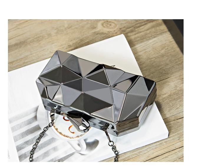 Evening Metal Chain Shoulder Bag