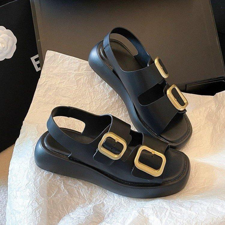 Button platform sandals