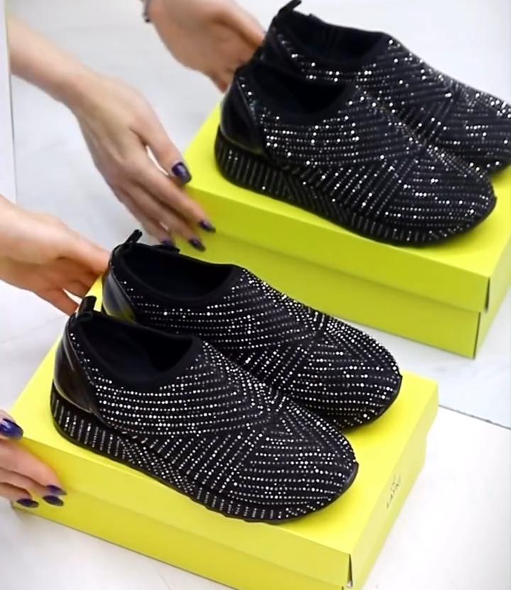 Rhinestone sneaker