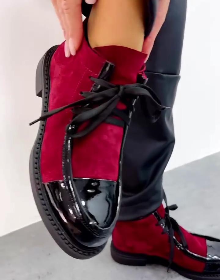 Suede lace-up shoes