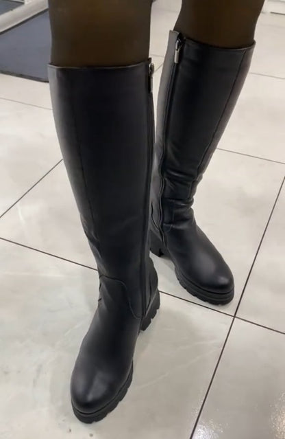 Chunky heel solid color zipper boots